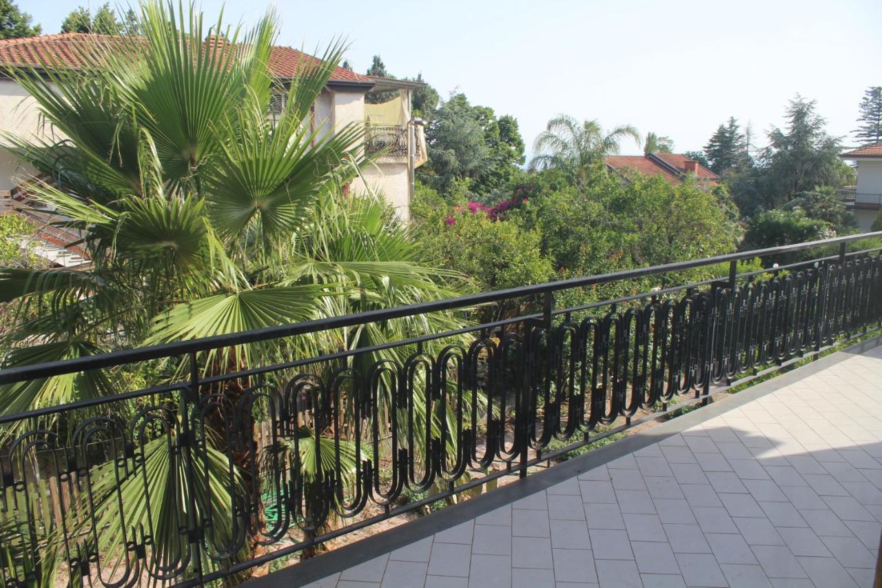 Greenhouse Mascalucia Exterior photo
